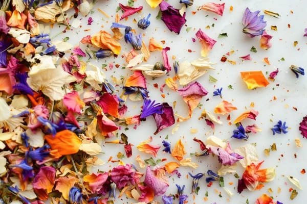 Dried flower confetti